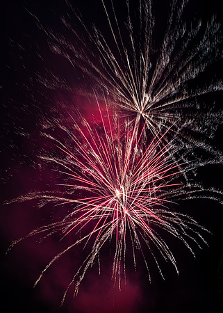 hc19_bonfireworks_wkl_7006