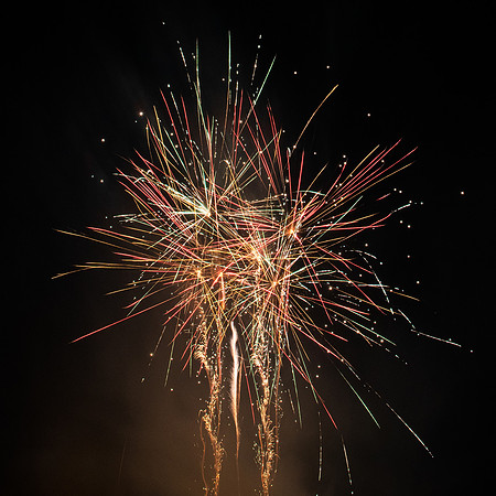 hc19_bonfireworks_wkl_6982
