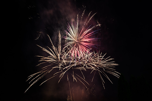 hc19_bonfireworks_wkl_6971