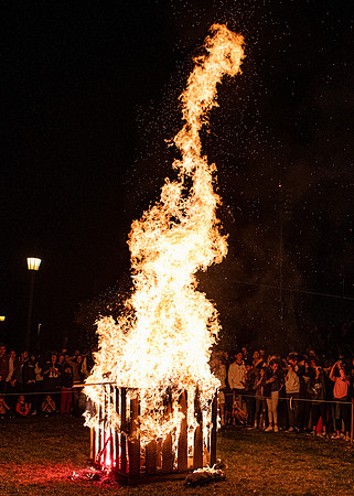 hc19_bonfireworks_wkl_6921