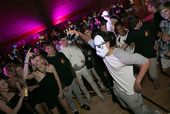 hc19_dance_us_ss_0332