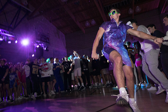 hc19_dance_us_ss_0308