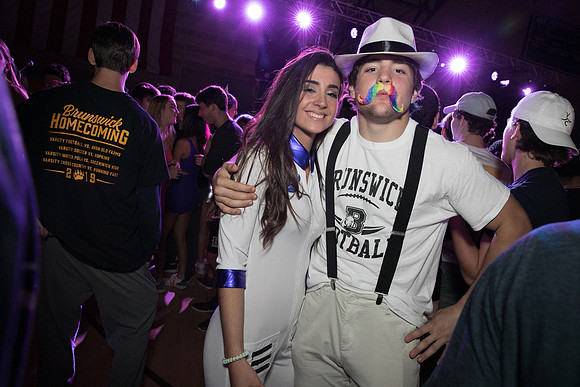 hc19_dance_us_ss_0393