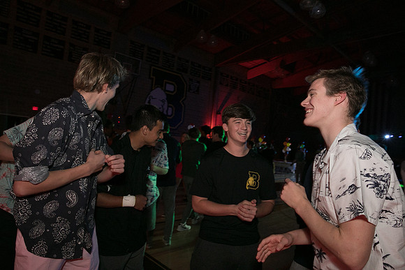 hc19_dance_us_ss_0040