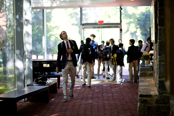 firstday19_candids_us_mk_0061