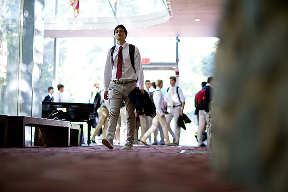 firstday19_candids_us_mk_0057