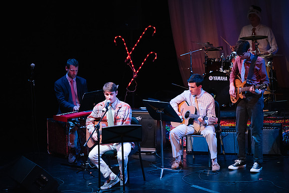 holidayconcert18_us_ah_0074