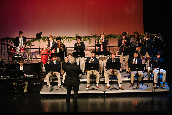 holidayconcert18_us_ah_0026