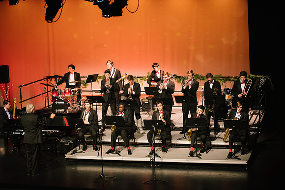 holidayconcert18_us_ah_0103