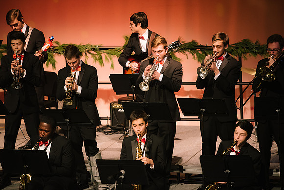 holidayconcert18_us_ah_0105
