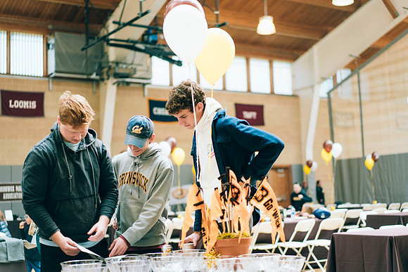 hc19_bearfair_jk_3735 1