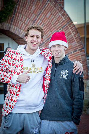holiday_handshake18_jfess_8040