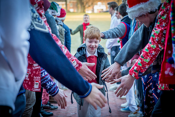 holiday_handshake18_jfess_8140
