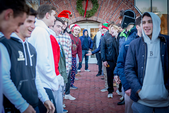 holiday_handshake18_jfess_8152