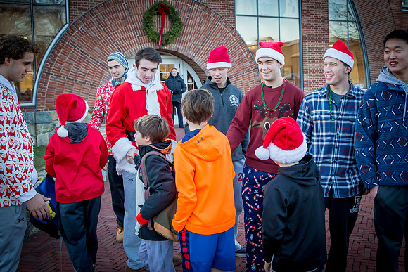 holiday_handshake18_jfess_8096