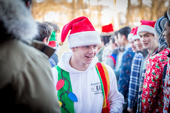 holiday_handshake18_jfess_8214