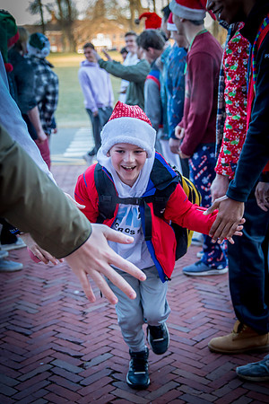 holiday_handshake18_jfess_8133