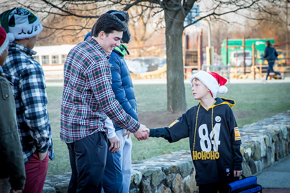 holiday_handshake18_jfess_8044