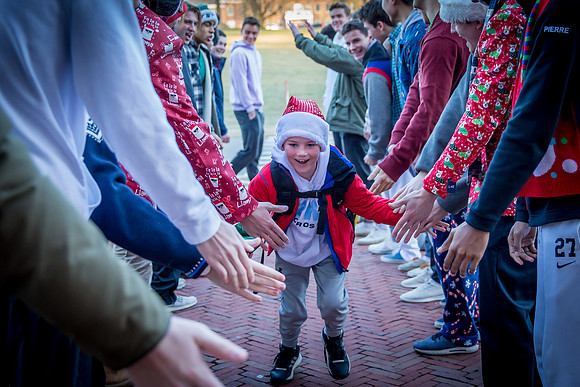 holiday_handshake18_jfess_8131
