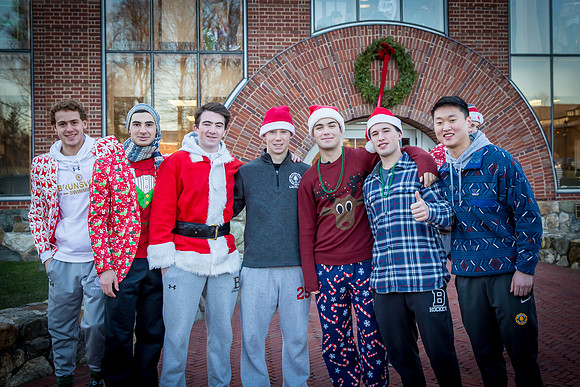 holiday_handshake18_jfess_8051