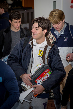 holidaygiftdrive18_us_jfess_2460