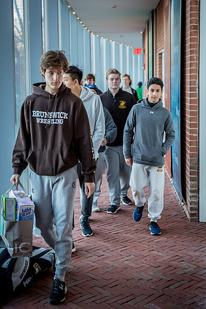 holidaygiftdrive18_us_jfess_2523