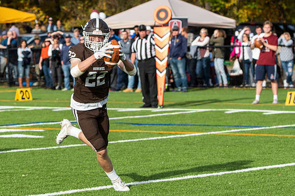 hc19_football_dburns_b7505