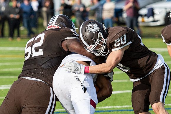 hc19_football_dburns_b7487