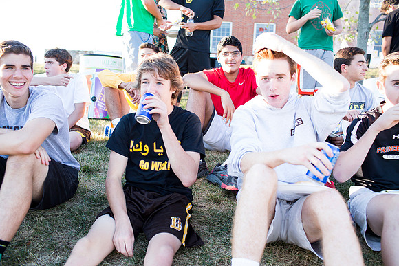 homecoming14_cookoutsoccer_jk_2307