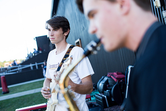 homecoming14_cookoutsoccer_jk_2323