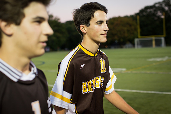homecoming14_cookoutsoccer_jk_2507