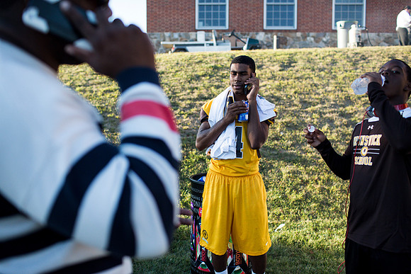 homecoming14_cookoutsoccer_jk_2288