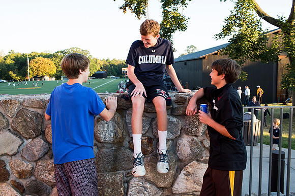 homecoming14_cookoutsoccer_jk_2390