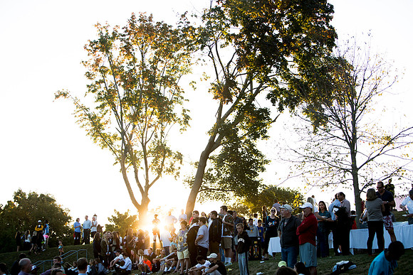 homecoming14_cookoutsoccer_jk_2460