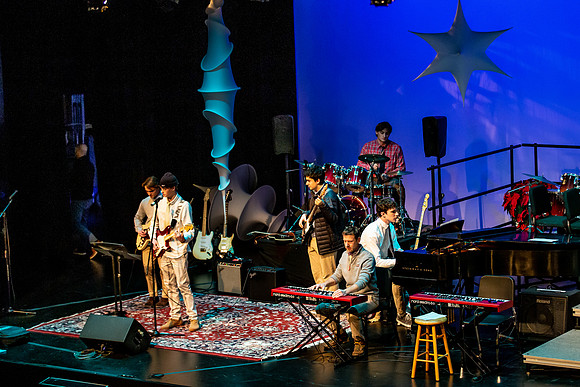 holidayassembly22_us_jfess_9949