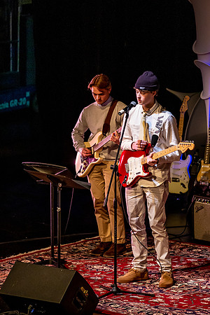 holidayassembly22_us_jfess_9959