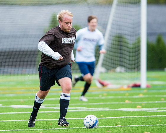 alumni_soccer16_db_7927