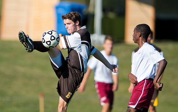 homecoming14_soccer_3rdsbrown_db_9414