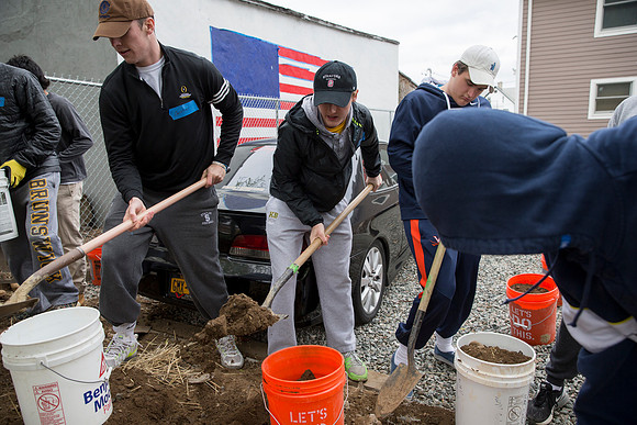 commserv16_habitatforhumanity_mg_6873