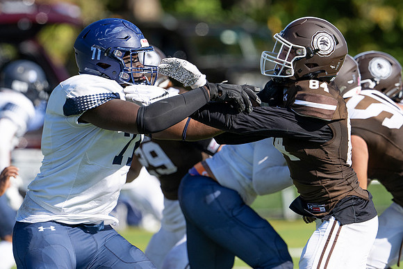 football_2022-10-15_dburns_0063