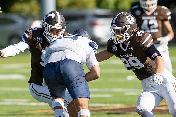 football_2022-10-15_dburns_0103