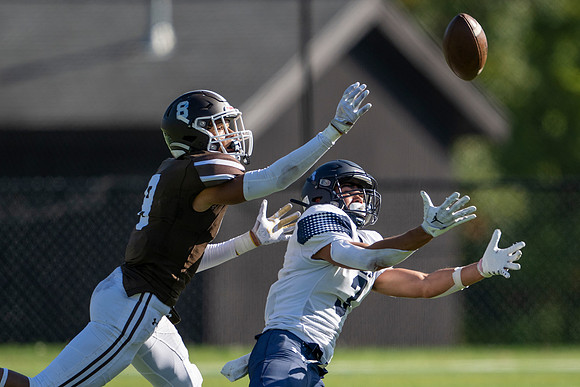 football_2022-10-15_dburns_0151