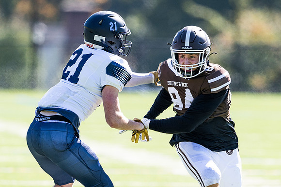 football_2022-10-15_dburns_9471