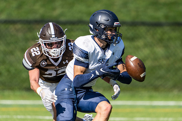 football_2022-10-15_dburns_9494