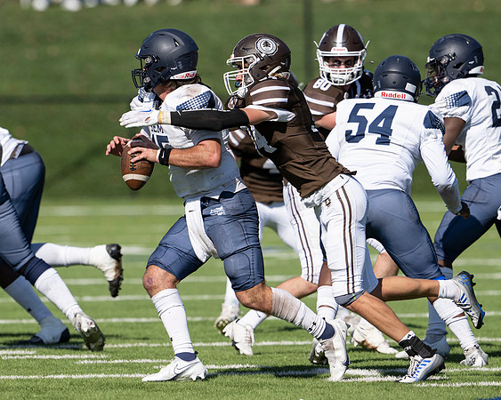 football_2022-10-15_dburns_9635