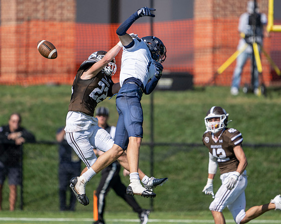 football_2022-10-15_dburns_9720