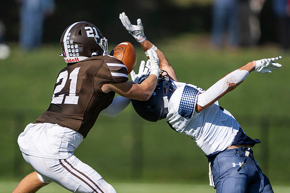 football_2022-10-15_dburns_9741