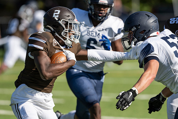 football_2022-10-15_dburns_9858