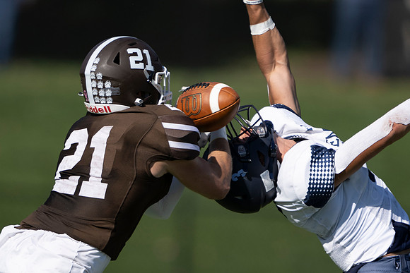 football_2022-10-15_dburns_9742