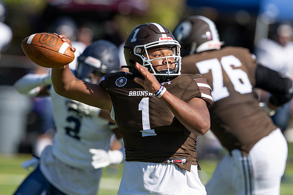 football_2022-10-15_dburns_9886